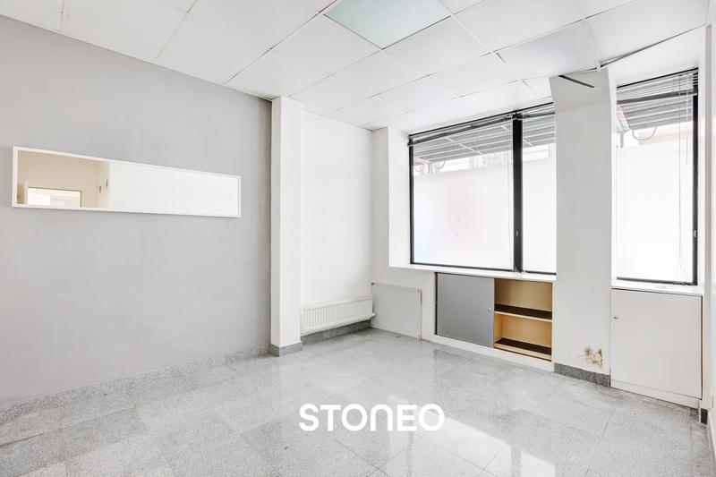 Appartement ancien - 86 m² - 4 pièces