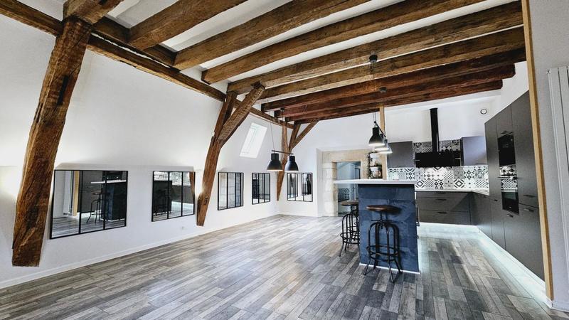 Appartement - 111 m² - 5 pièces