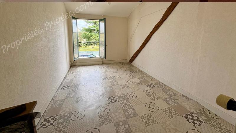 Maison - 220 m² - 10 pièces