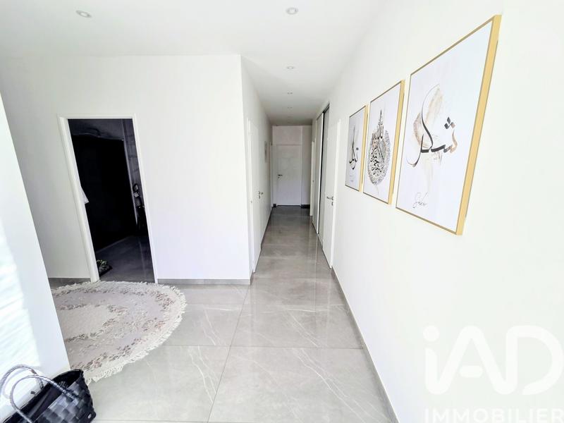 Maison - 120 m² - 4 pièces
