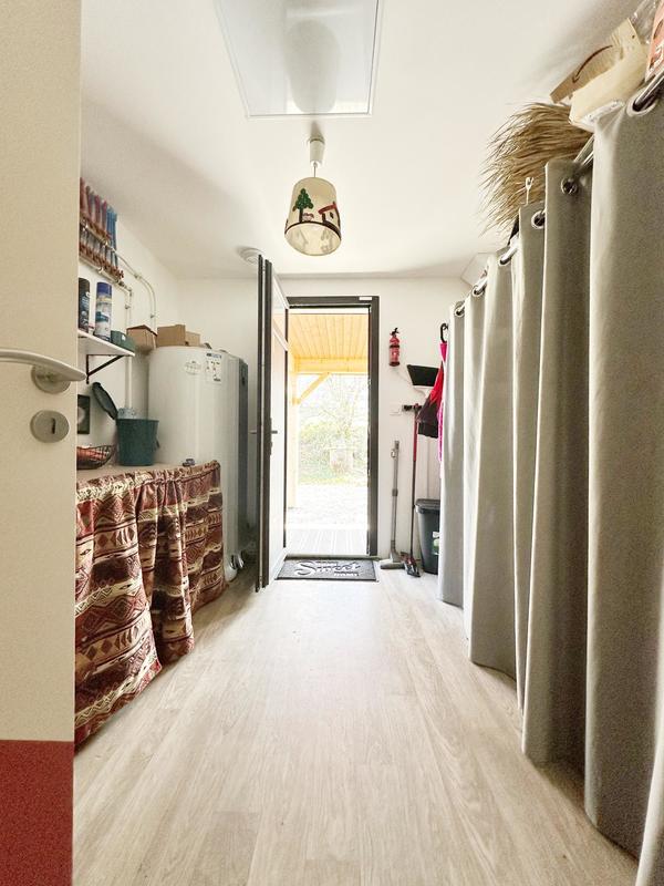 Maison - 90 m² - 3 pièces