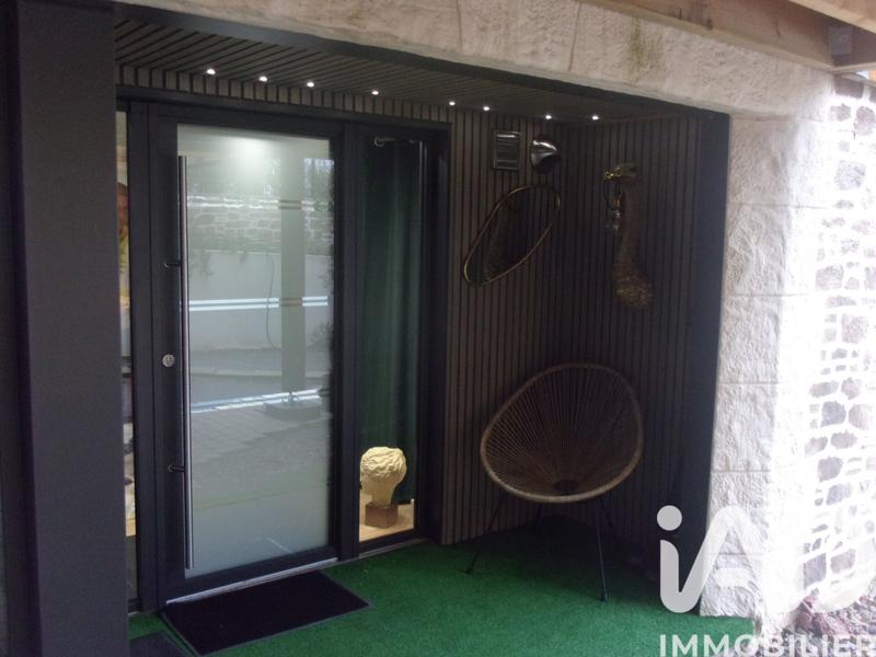 Maison - 283 m² - 10 pièces