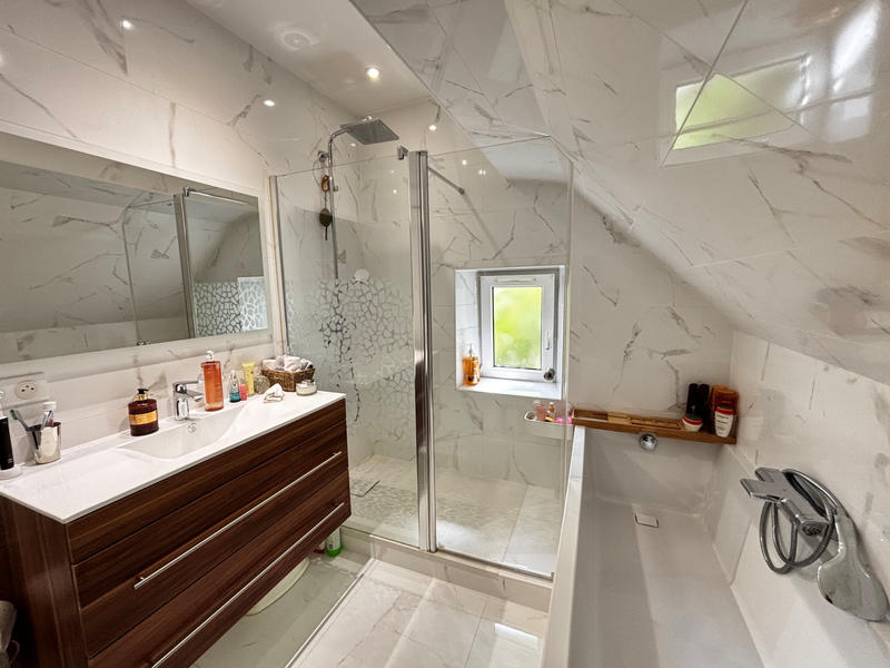 Maison - 179 m² - 6 pièces