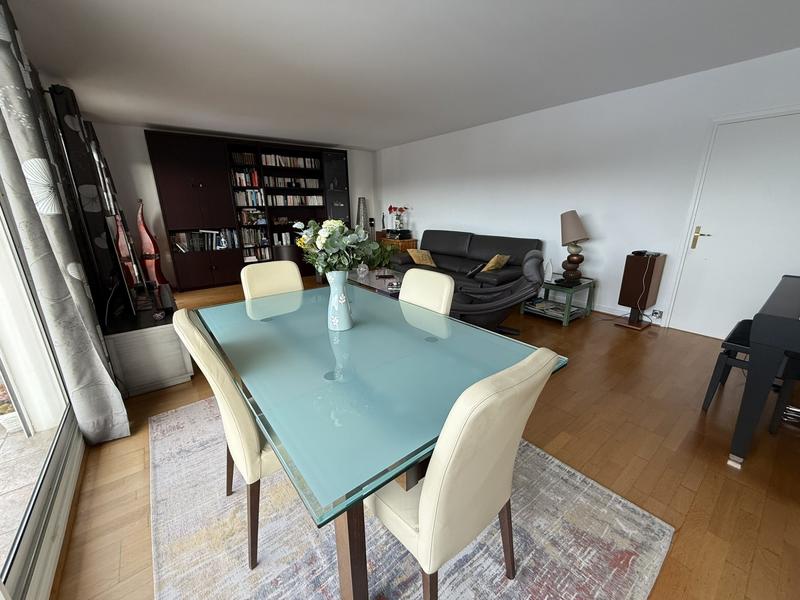 Appartement - 83 m² - 3 pièces