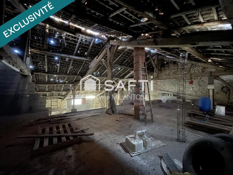 Maison - 250 m² - 2 pièces