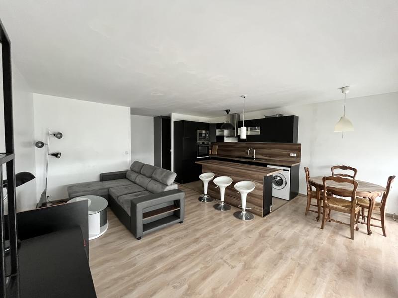 Appartement - 82 m² - 4 pièces