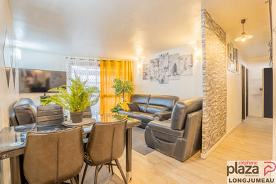 Appartement - 82 m² - 5 pièces