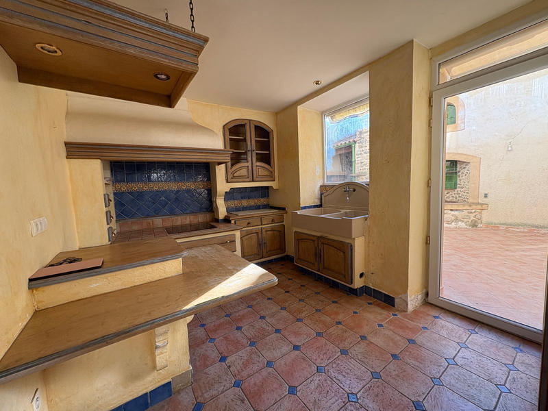 Maison - 228 m² - 6 pièces