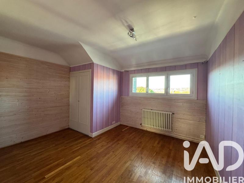 Maison - 208 m² - 10 pièces