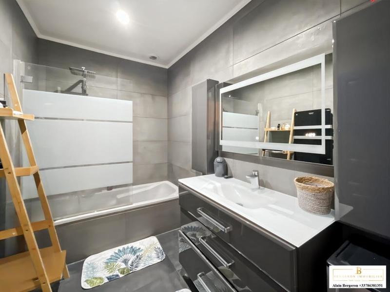 Maison - 98 m² - 4 pièces