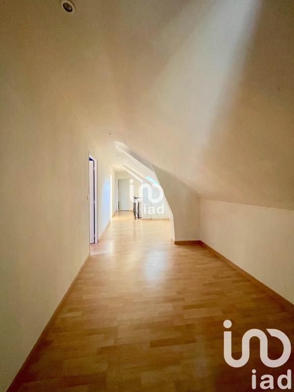 Maison - 177 m² - 5 pièces