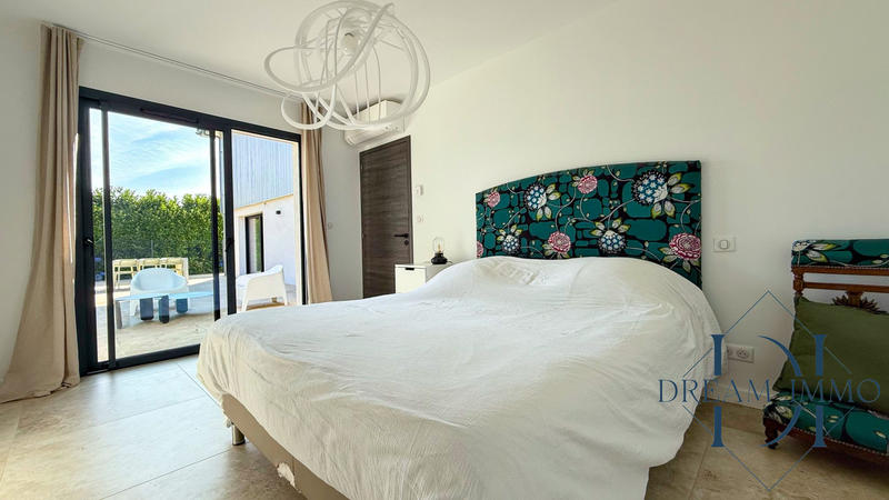 Maison contemporaine - 198 m² - 7 pièces