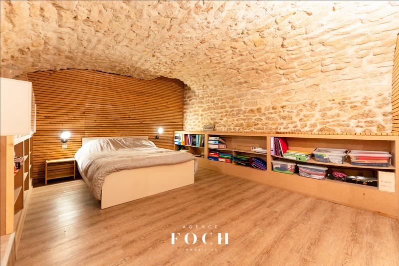 Appartement - 129 m² - 5 pièces