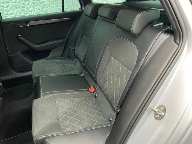 Skoda Superb Combi 2.0 Tdi 150 Scr Dsg7 Sportline