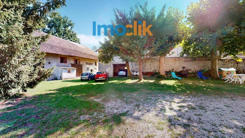 Propriété - 338 m² - 10 pièces