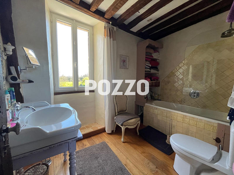 Maison - 200 m² - 6 pièces