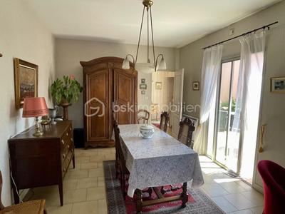 Maison traditionnelle - 100 m² - 4 pièces