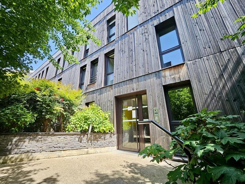 Appartement - 94 m² - 5 pièces