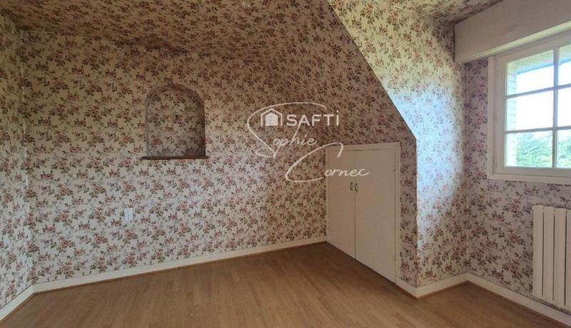 Maison - 262 m² - 7 pièces