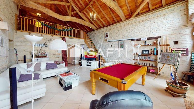 Maison - 290 m² - 6 pièces