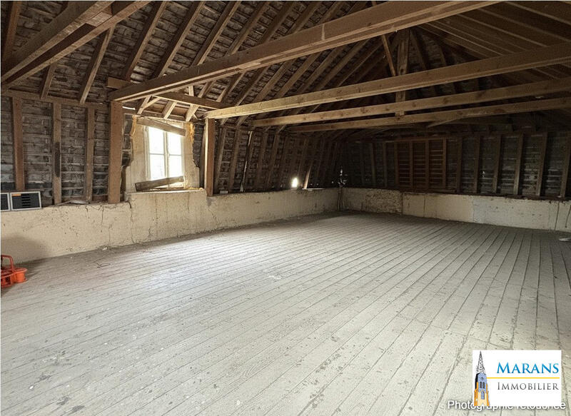 Maison ancienne - 237 m² - 6 pièces