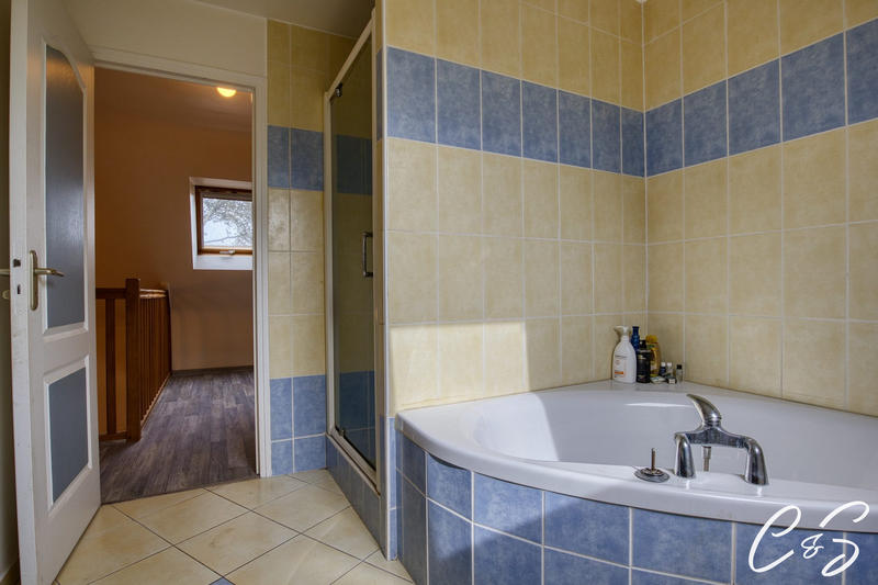 Maison - 145 m² - 5 pièces