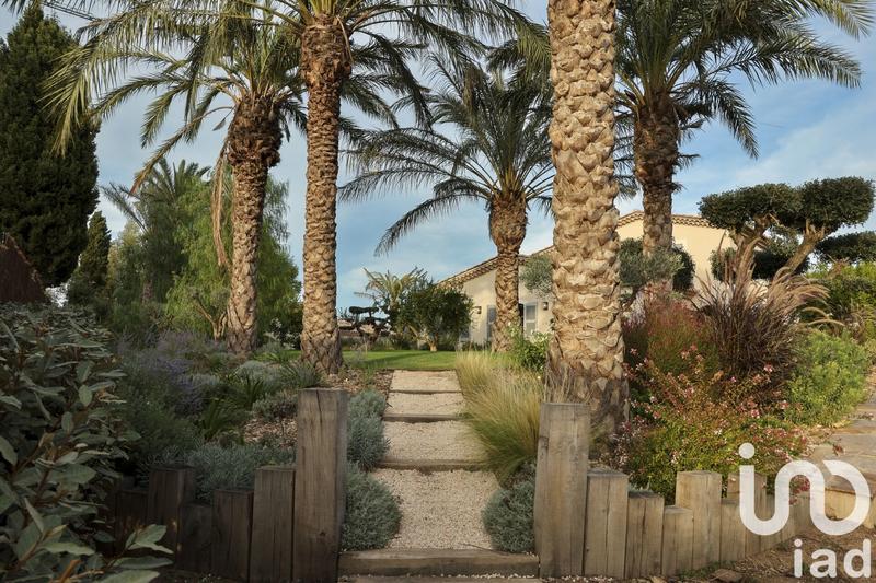 Maison - 425 m² - 8 pièces