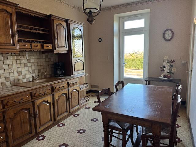 Maison - 147 m² - 6 pièces