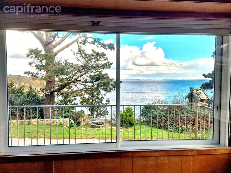 Propriété - 203 m² - 8 pièces