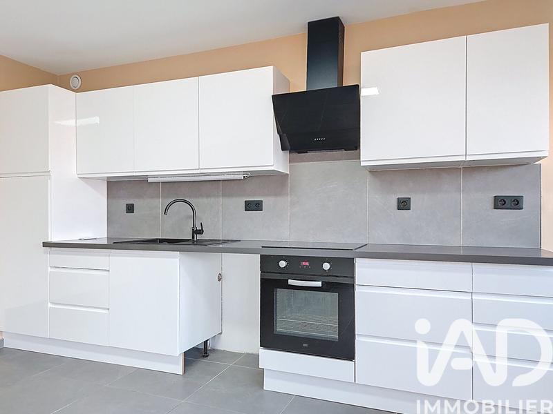 Appartement - 95 m² - 5 pièces