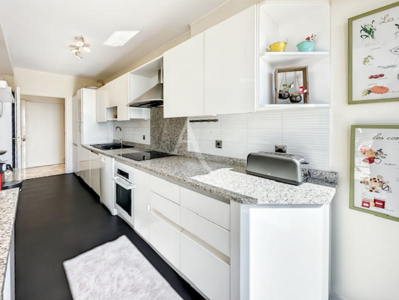 Appartement - 86 m² - 4 pièces