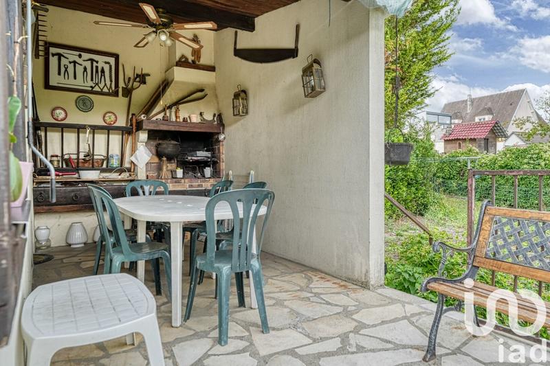 Maison - 93 m² - 5 pièces