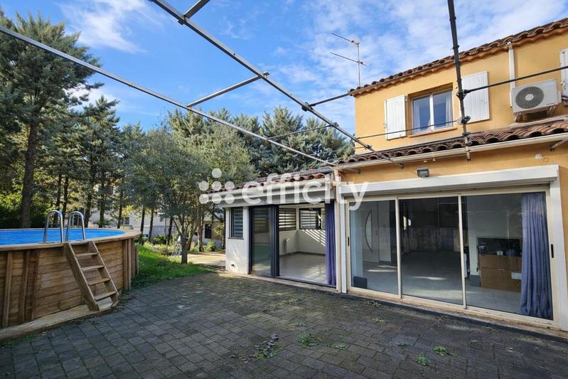 Maison - 75 m² - 4 pièces