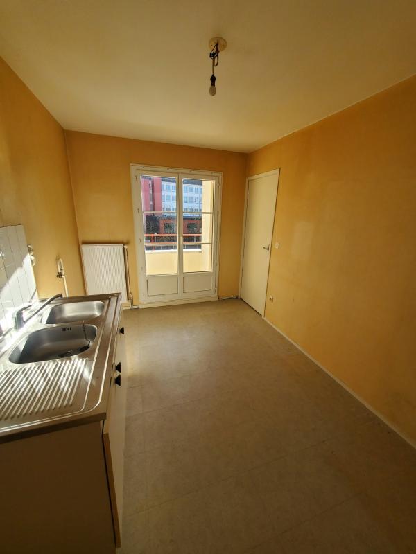 Appartement ancien - 67 m² - 3 pièces