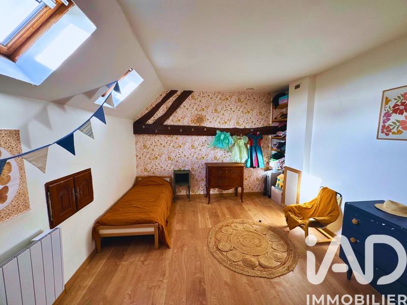 Maison - 177 m² - 7 pièces
