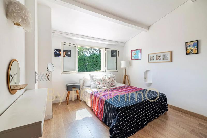 Villa - 178 m² - 6 pièces