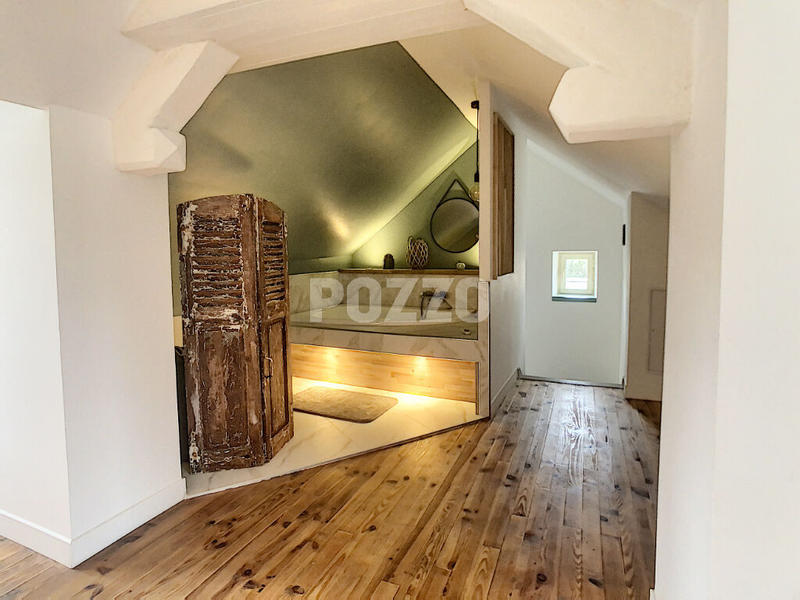 Maison - 95 m² - 5 pièces