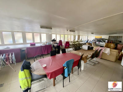 Local d'activités - 1 334 m²