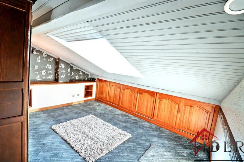 Maison - 160 m² - 8 pièces