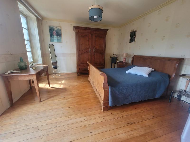 Maison - 309 m² - 8 pièces