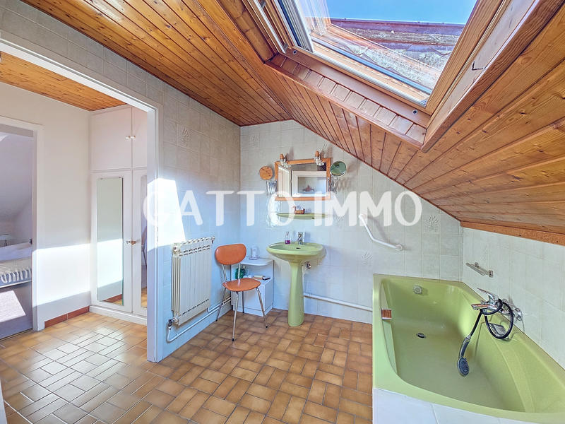 Maison - 90 m² - 4 pièces
