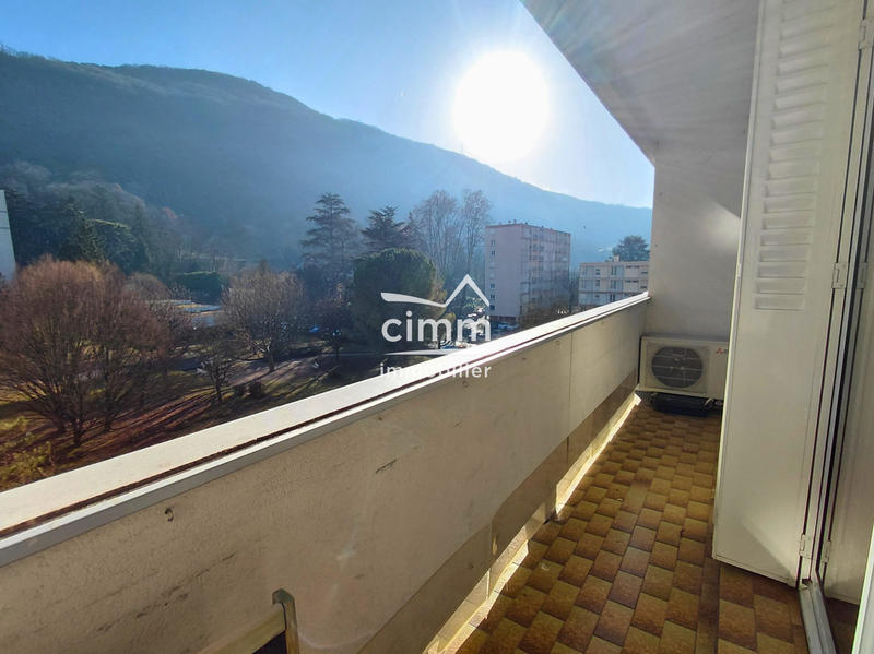 Appartement - 76 m² - 4 pièces