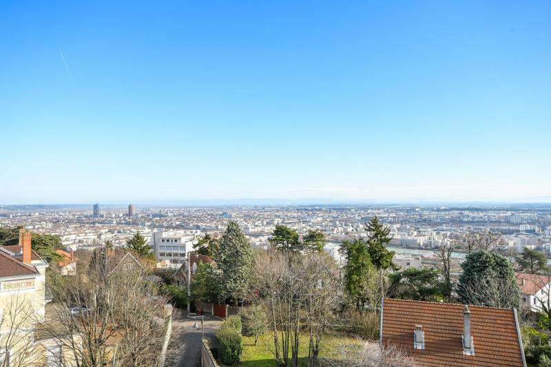 Appartement - 106 m² - 3 pièces