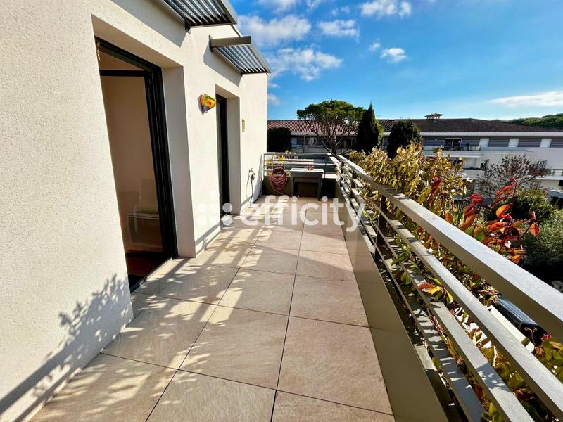 Appartement - 83 m² - 4 pièces