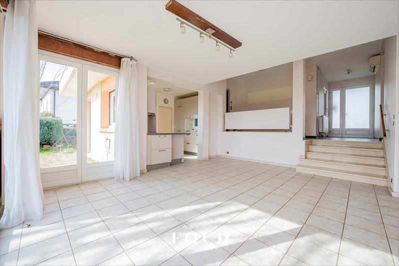 Maison - 121 m² - 6 pièces