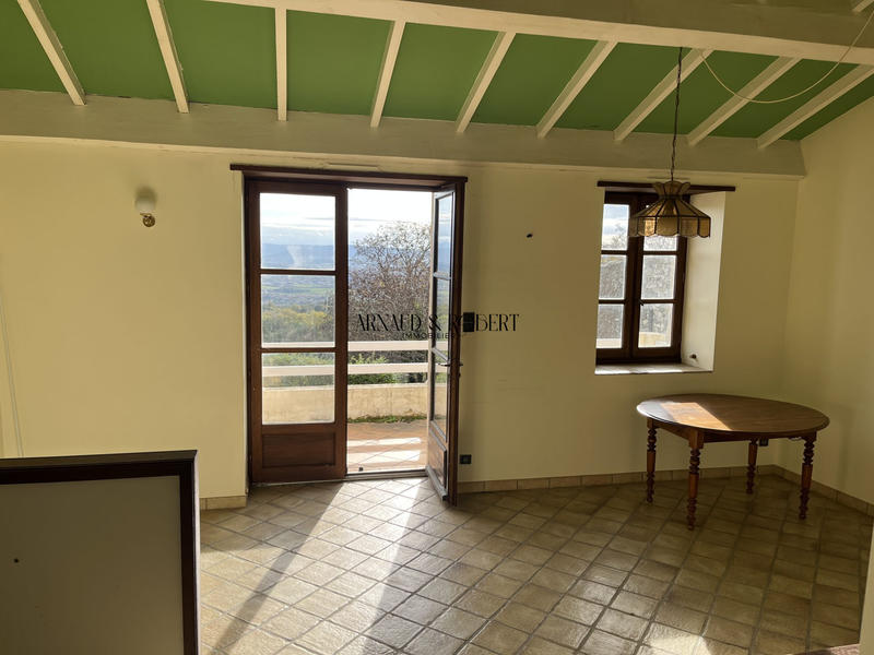 Villa - 211 m² - 8 pièces