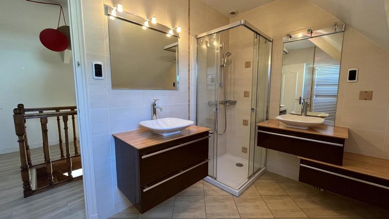 Maison - 160 m² - 5 pièces