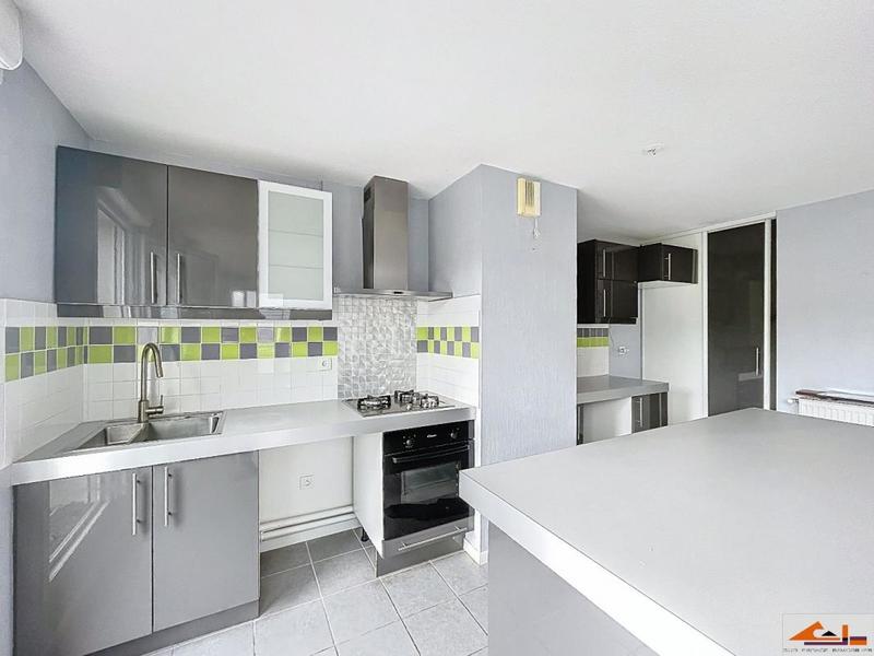 Appartement - 105 m² - 5 pièces