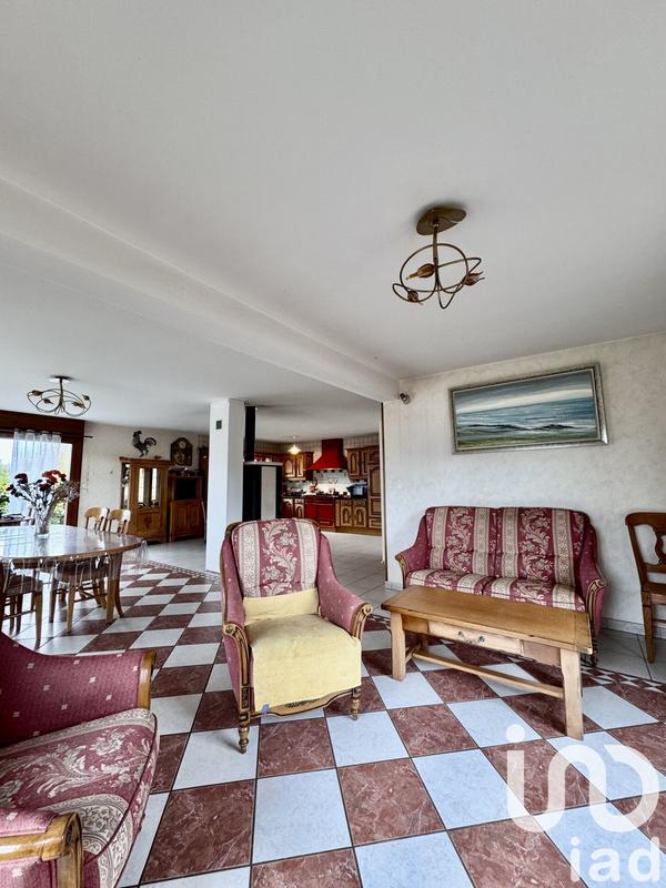 Maison - 274 m² - 10 pièces