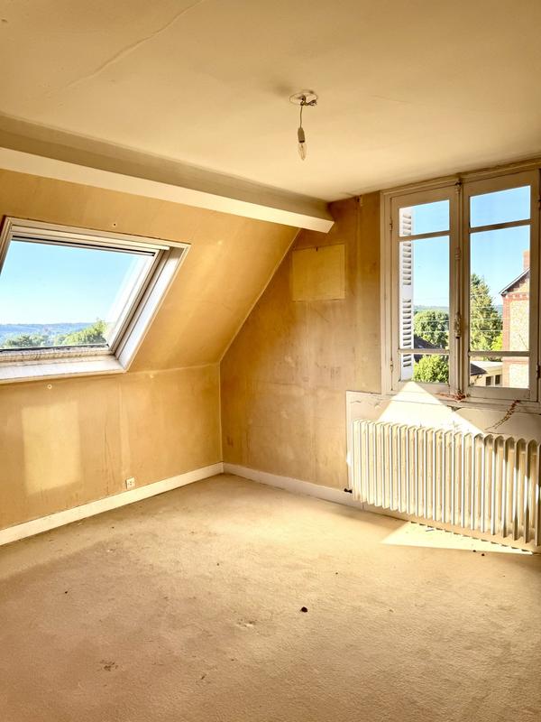 Maison traditionnelle - 182 m² - 6 pièces